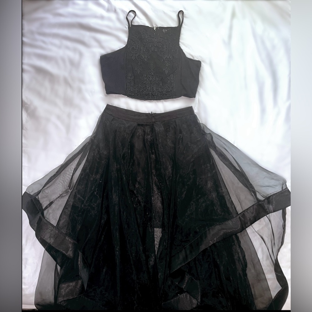 Windsor Black Two-Piece Prom Dress